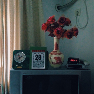 各种乳房走光无删减
